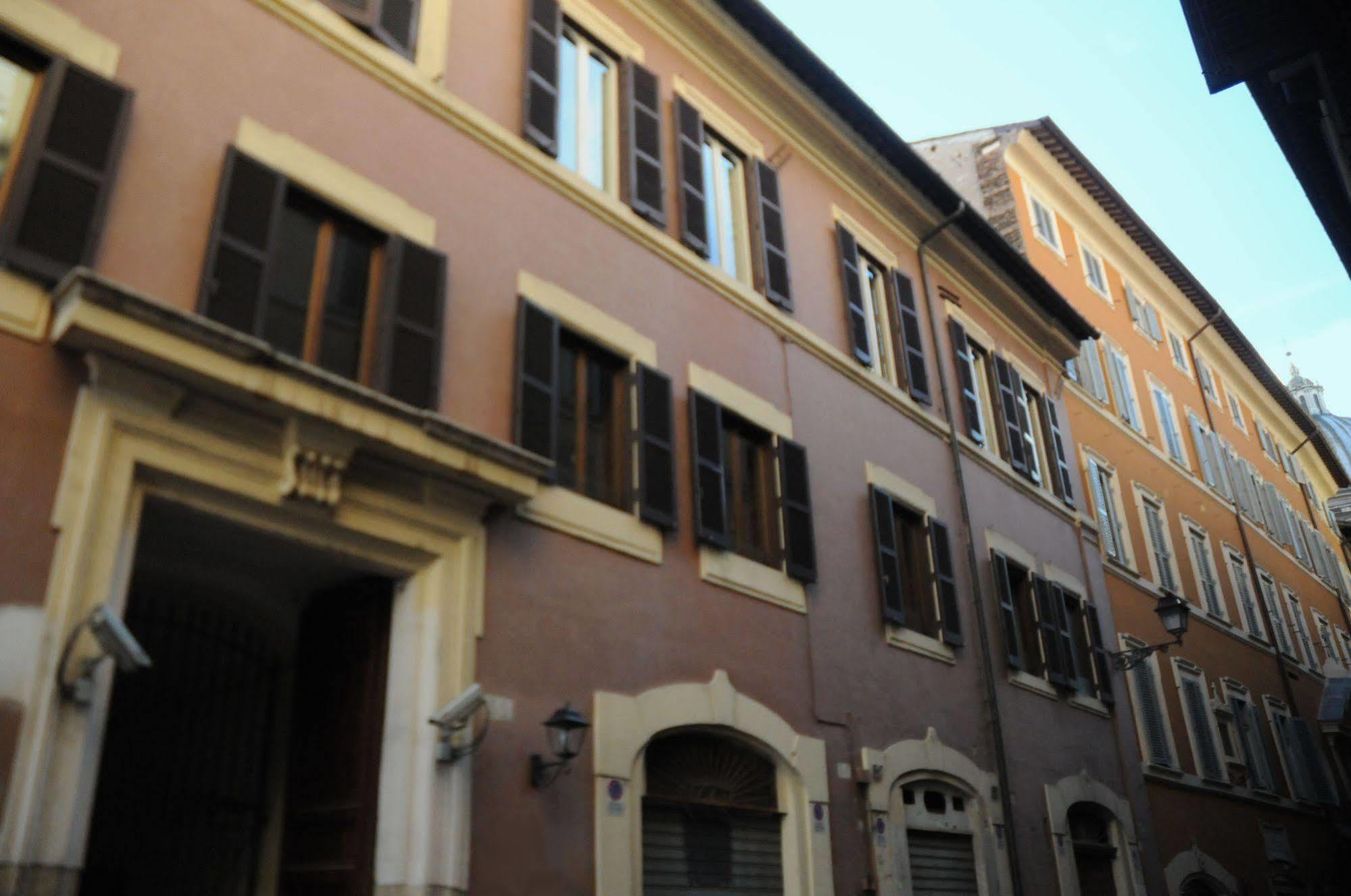 Relais Teatro Argentina Roma Exterior foto